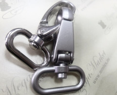 Карабин металл шир.30мм 