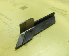 Нож верхний угловой победитовый